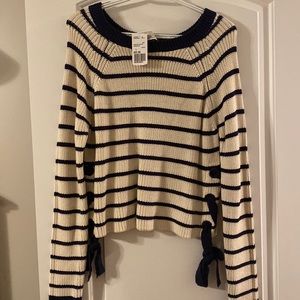 🪩🪩 NWT sweater